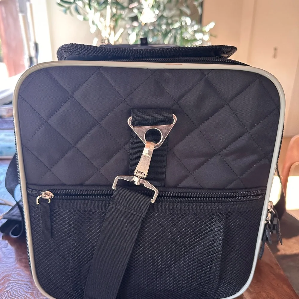 Small Pet Carrier - Excellent Condition